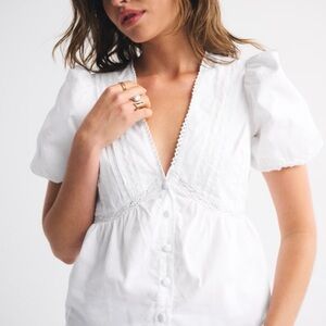 Abercrombie & Fitch *NEW* White Blouse